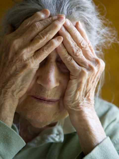 Kasmet Alzheimerio liga ir kitomis demencijos atmainomis suserga 1,4 mln. europiečių