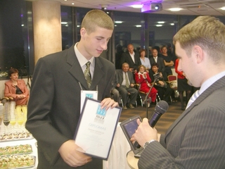 Verslo mokyklos uždarymas