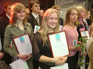 Verslo mokyklos uždarymas