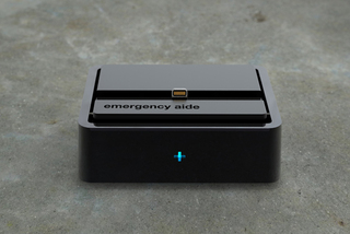 Telefonas su dūmų detektoriumi